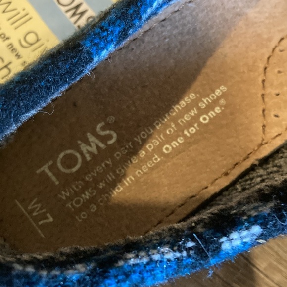 TOMS Black Jacquard women’s classics slip on shoes - Picture 7 of 8